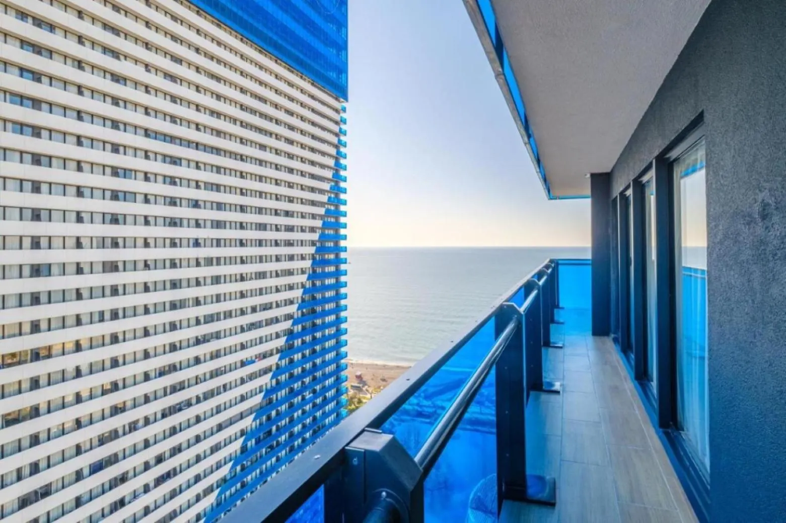 Inviting Sea View Aparthotel In Orbi City Batumi