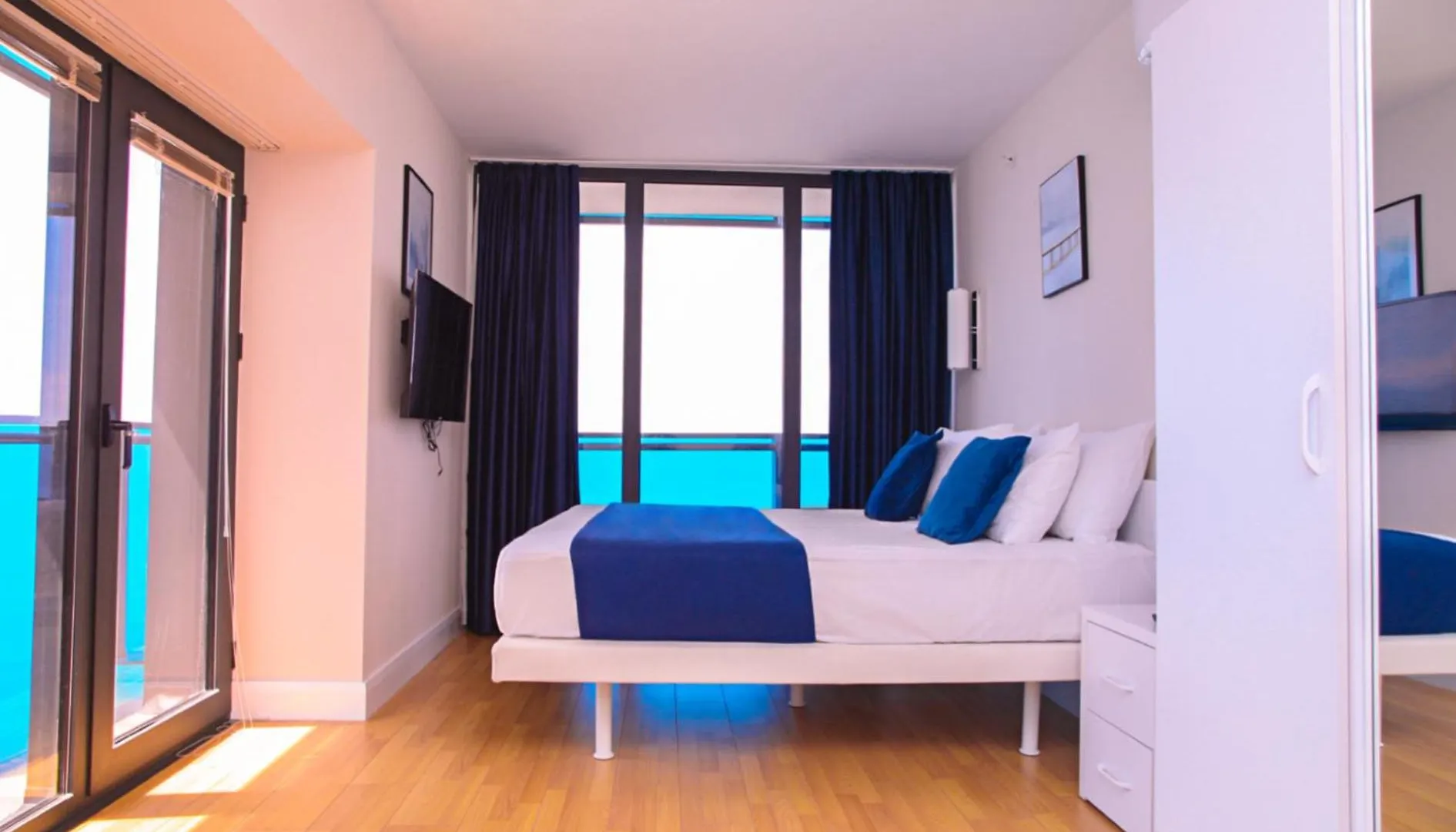 Inviting Sea View Aparthotel In Orbi City Batumi