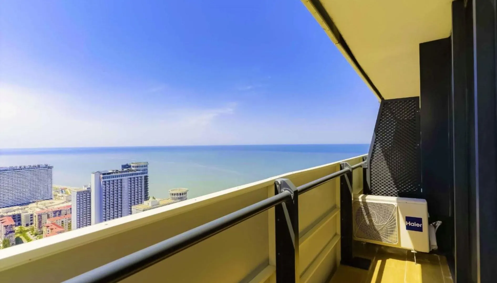 Inviting Sea View Aparthotel In Orbi City Batumi 5*,